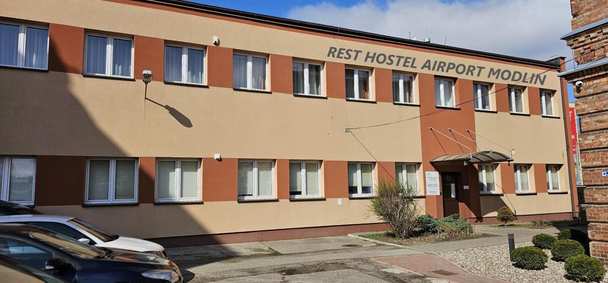 Rest Hostel Airport Modlin Nowy Dwór Mazowiecki Exterior photo